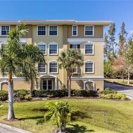 Buy this 3 bed condo on 10060 Lake Cove Dr Apt 102 in Fort Myers, Florida