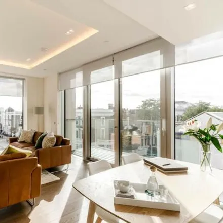 Image 2 - James House, 17 Lillie Road, London, SW6 1TS, United Kingdom - Apartment for rent