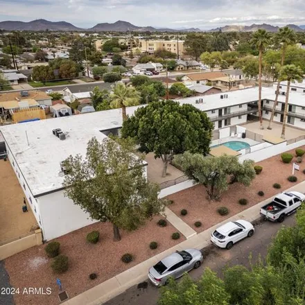 Buy this studio house on 2026 West Berridge Lane in Phoenix, AZ 85015