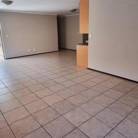 Image 9 - Northgate Mall, Doncaster Drive, Johannesburg Ward 114, Randburg, 2188, South Africa - Apartment for rent