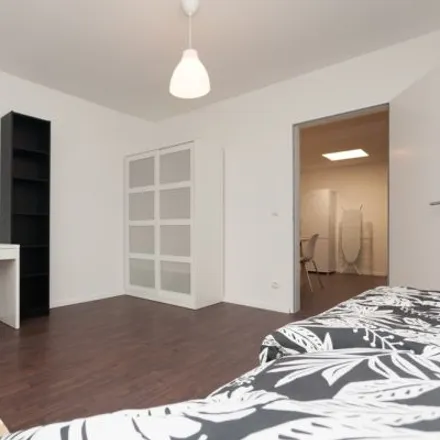 Rent this 5 bed room on Karlstraße 13 in 40210 Dusseldorf, Germany