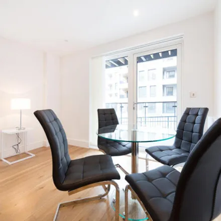 Image 3 - Elstree Apartments, Silverworks Close, London, NW9 0DW, United Kingdom - Room for rent