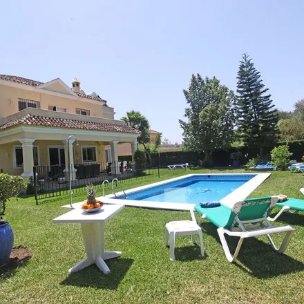 Rent this 5 bed apartment on Avenida de Bel Air in 29688 Estepona, Spain