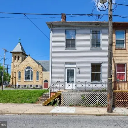 Buy this 3 bed house on 496 Salem Avenue in York, PA 17401