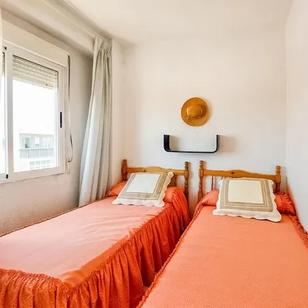 Image 4 - 03130 Santa Pola, Spain - Apartment for rent