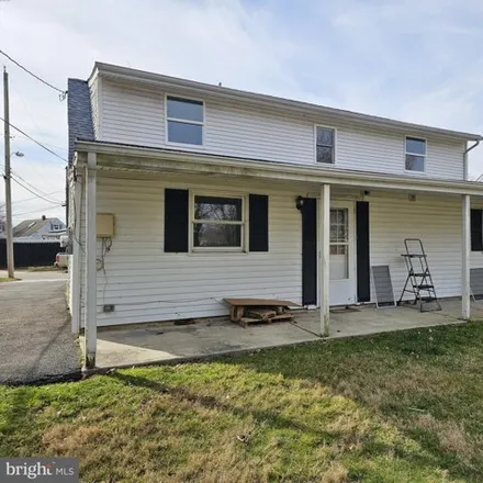 Image 2 - 14 Reybold Drive, Delaware City, New Castle County, DE 19706, USA - House for rent