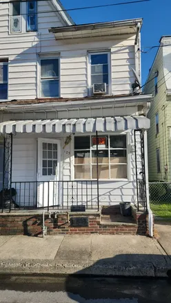 Rent this 3 bed house on 125 S franklin St