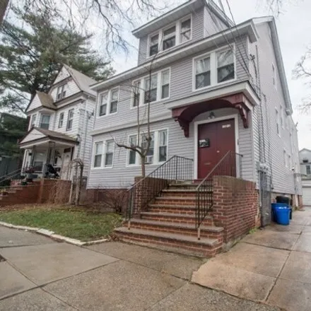 Rent this 3 bed apartment on 41 Ricord Street in Newark, NJ 07106