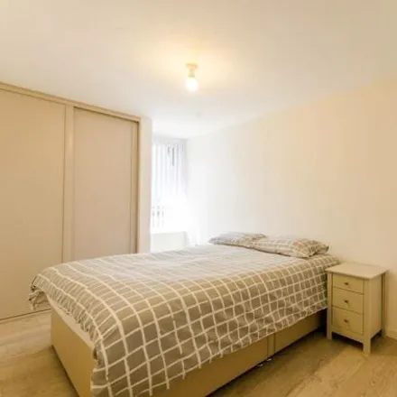 Image 4 - Finchley Central, Nether Street, London, N3 1RJ, United Kingdom - Apartment for rent