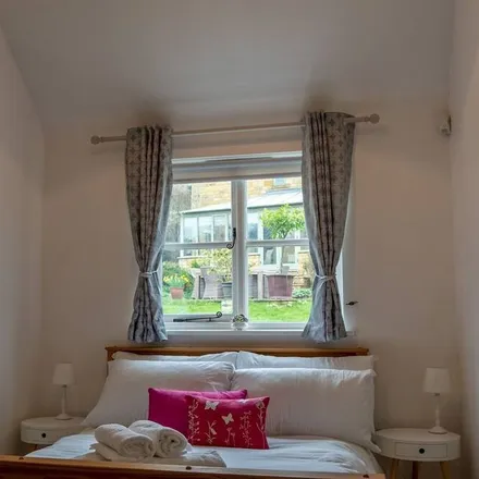 Rent this 2 bed house on Blockley in GL56 9QQ, United Kingdom