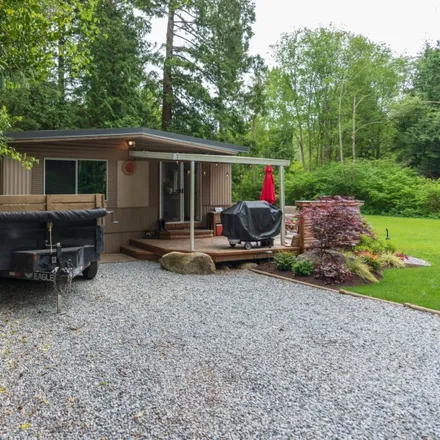 Buy this 3 bed house on 420 Weasel Run in Whatcom County, WA 98281