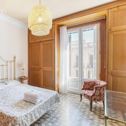 Rent this 3 bed apartment on Institut de Ciències Polítiques i Socials in Carrer de Mallorca, 08001 Barcelona