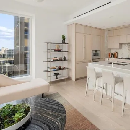 Image 3 - 138 East 50th Street, New York, NY 10022, USA - Condo for sale