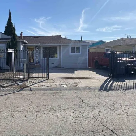 Buy this 3 bed house on 218 Kerwin Avenue in Oakland, CA 94621