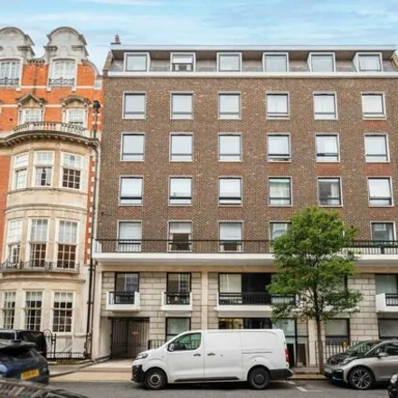 Rent this 3 bed apartment on Revere Clinics in 100 Harley Street, East Marylebone