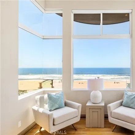 Buy this 5 bed house on 4401-4403 Ocean Drive in Manhattan Beach, CA 90266