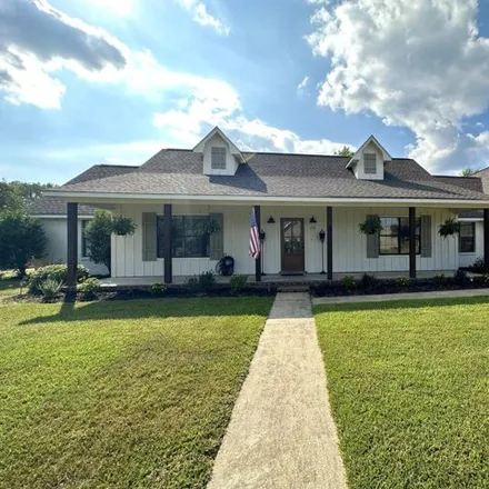 Buy this 3 bed house on 139 Westwood Circle in Saltillo, MS 38866