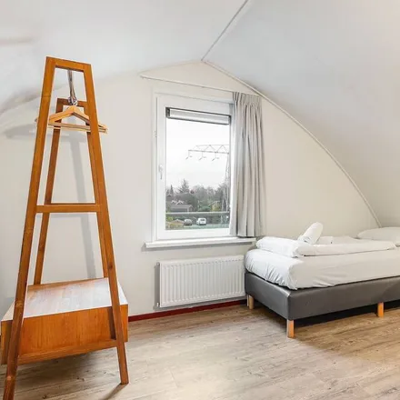 Rent this 5 bed house on Hunebed D3 Midlaren in Schutsweg, 9475 PL Midlaren