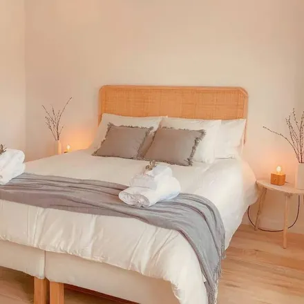 Rent this 1 bed apartment on Rua Fábrica da Pólvora de Barcarena in Barcarena, Portugal