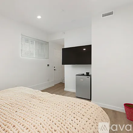 Image 3 - 522 4th Street Unit C - House for rent