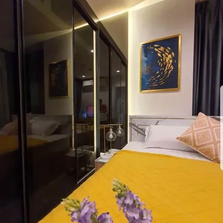 Rent this 2 bed apartment on unnamed road in Phra Khanong District, Bangkok 10260