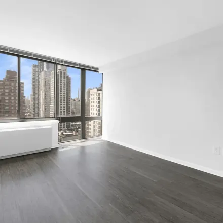 Rent this 1 bed apartment on 430 East 92nd Street in New York, NY 10128