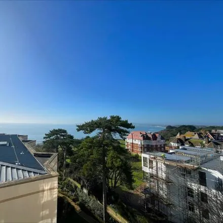 Rent this 2 bed apartment on The Shamrock Bar in Saint Michaels Road, Bournemouth