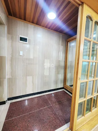 Rent this 3 bed apartment on 서울특별시 서초구 반포동 720-28