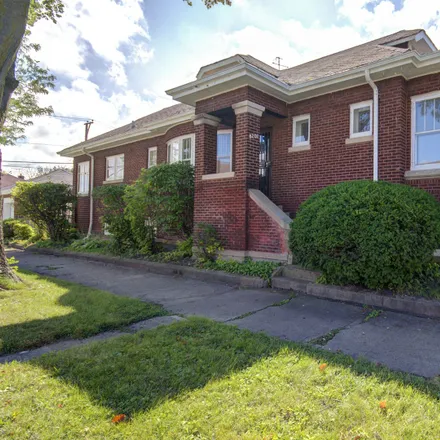 Image 3 - 8201 South Carpenter Street, Chicago, IL 60620, USA - House for sale