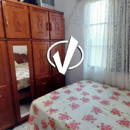 Buy this 2 bed apartment on Rua Benedito Galvão de Castro in Residencial Ramos, Pindamonhangaba - SP