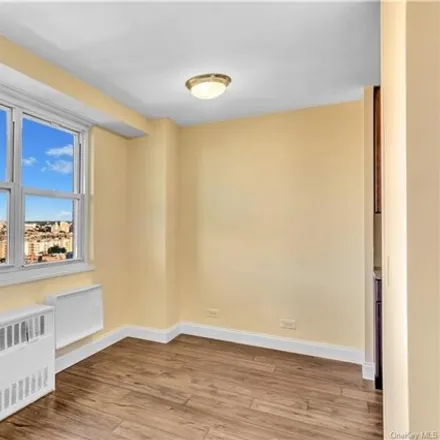 Image 5 - The Brittany, 875 Morrison Avenue, New York, NY 10473, USA - Apartment for sale