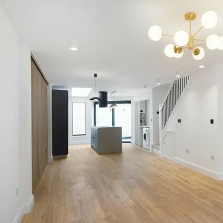 Rent this 2 bed townhouse on 68 Boston Place in London, NW1 6QH