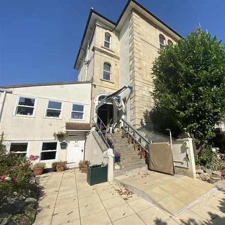 Rent this 2 bed apartment on 19 Ashgrove Road in Bristol, BS6 6NA