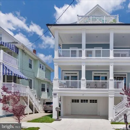 Buy this 5 bed house on 867 Delancey Pl in Ocean City, New Jersey