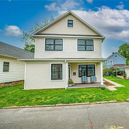 Buy this 3 bed house on 71 14th Avenue in Village of Sea Cliff, NY 11579