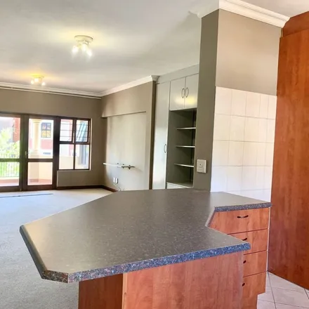 Image 7 - 238 Bryanston Drive, Johannesburg Ward 103, Sandton, 1617, South Africa - Apartment for rent