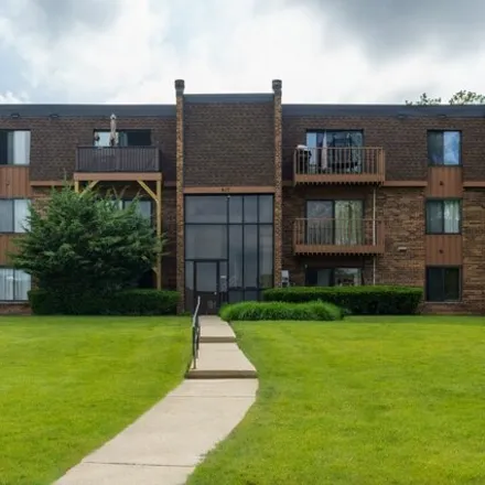Buy this 1 bed condo on 617 Limerick Ln Apt 2d in Schaumburg, Illinois