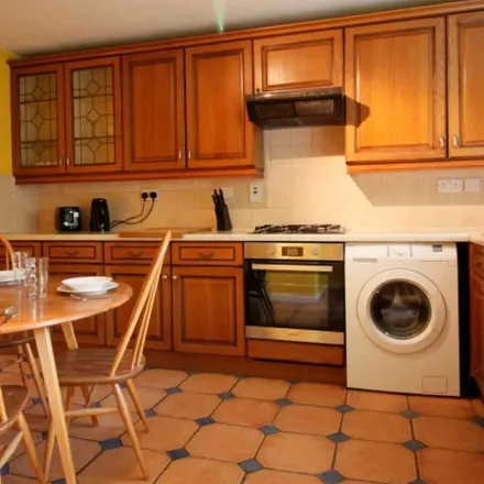 Rent this 1 bed townhouse on 17-28 Redcastle Close in London, E1 0ED