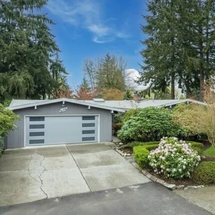 Buy this 3 bed house on 6155 Northeast 185th Street in Kenmore, WA 98028