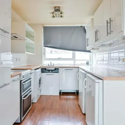Buy this 1 bed apartment on London College Of Communication in St George's Road, London