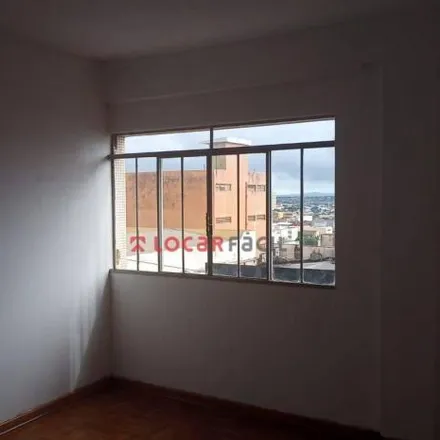 Rent this 3 bed apartment on Rua Sergipe 815 in Centro Histórico, Londrina - PR