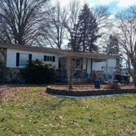 Buy this 3 bed house on 1111 4th Street in Belpre, OH 45714