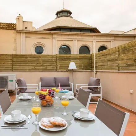 Rent this 2 bed apartment on Uñó in la Riera, 84-86