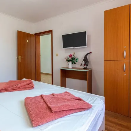 Image 8 - Grad Ploče, Dubrovnik-Neretva County, Croatia - Apartment for rent