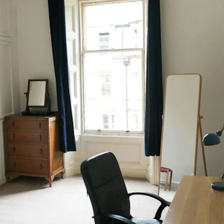 Image 9 - 115 Bruntsfield Place, City of Edinburgh, EH10 4EQ, United Kingdom - Apartment for rent
