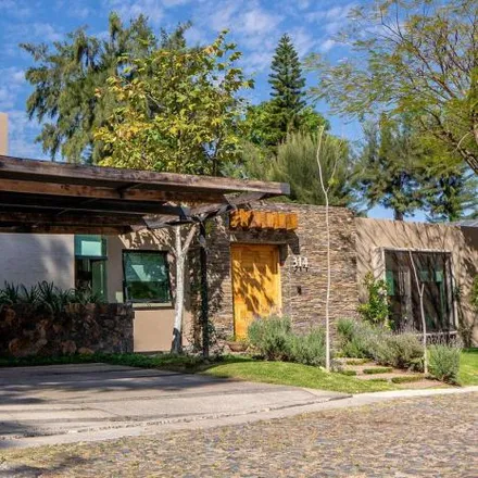 Buy this 4 bed house on Privada de las Gardenias in Rancho Contento, 45136 Zapopan