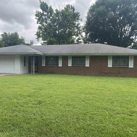 Buy this 3 bed house on 1599 South Catalpa Street in Pine Bluff, AR 71603