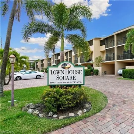 Image 4 - unnamed road, Marco Island, FL 33937, USA - Townhouse for sale