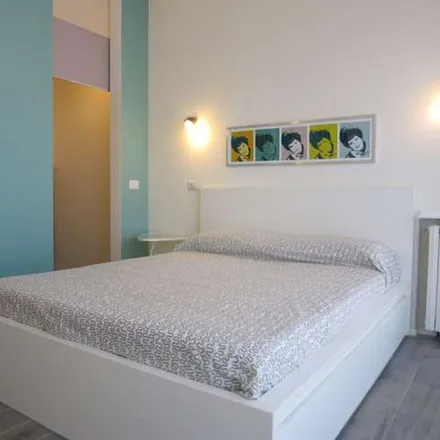 Image 6 - Viale Famagosta, 46, 48, 50, 20142 Milan MI, Italy - Apartment for rent