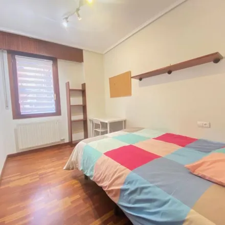Rent this 4 bed apartment on Travesía de Tiboli / Tiboli zeharkalea in 25, 48007 Bilbao